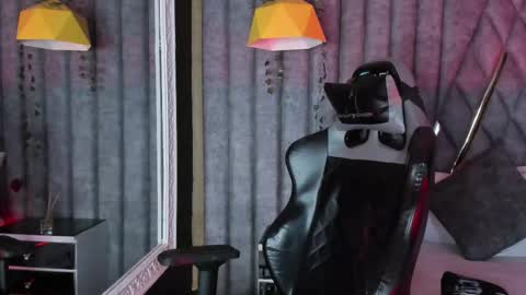 Nicolai online show from February 21, 12:17 pm