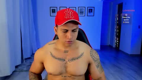 nicolas_montoya online show from November 4, 4:02 am