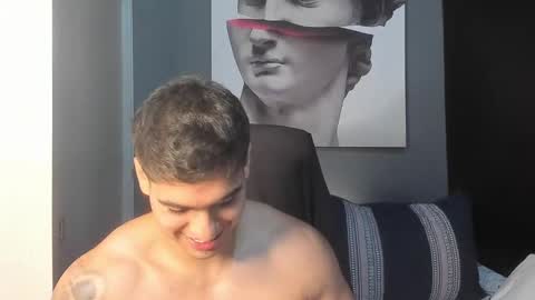 Snapshot of nicolasmuscle chatting on September 25, 3:55 pm Andres online show from September 25, 3:55 pm
