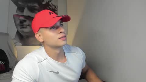 Snapshot of nicolasmuscle chatting on March 11, 11:15 pm Andres online show from March 11, 11:15 pm