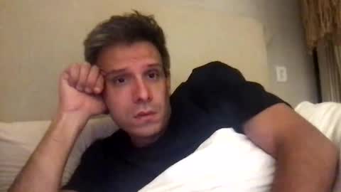 nicolaspercha online show from May 22, 4:28 am