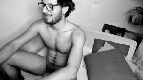 nicolasrodrii online show from February 22, 12:49 am