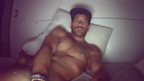 nicolove4272 online show from March 18, 11:41 pm