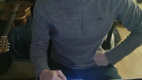Snapshot of nielzzz69 chatting on February 25, 9:02 pm Julian online show from February 25, 9:02 pm