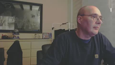 nightkeeper63 online show from January 1, 9:52 pm