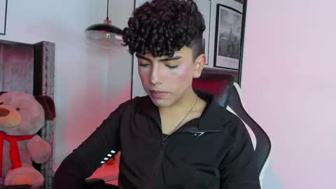 niick_twink online show from September 15, 7:37 pm