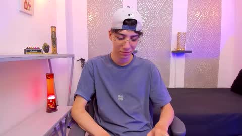    online show from November 30, 4:47 am