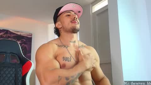 Niko online show from October 12, 7:08 pm