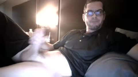 nineinchbronco online show from October 4, 6:24 pm