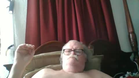 nipplechaser online show from December 5, 5:15 am