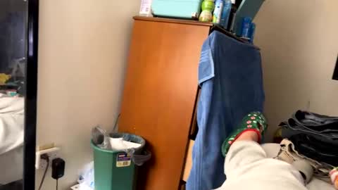 nipplelover69143 online show from December 17, 4:22 pm