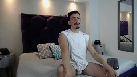 Noa Collins  online show from March 23, 8:04 pm