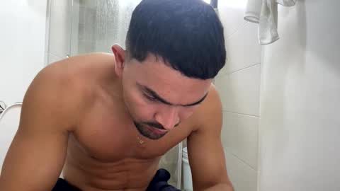 noah_3050 online show from October 31, 2:42 pm