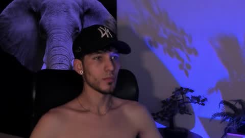 Noah Brigth online show from October 14, 3:46 am