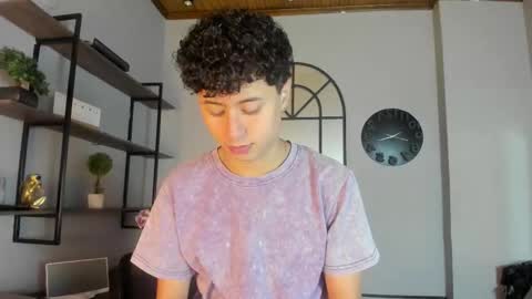 noah_dupont_ online show from February 6, 11:51 am