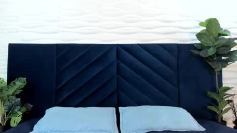 noah_dupont_ online show from November 26, 11:46 am