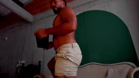 Noah online show from September 20, 7:14 pm