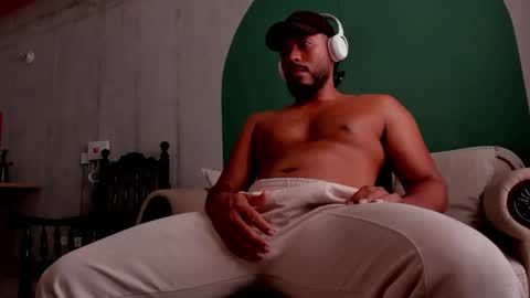 Noah online show from September 22, 8:52 pm