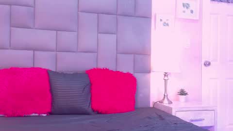 Noah   online show from December 22, 12:57 pm