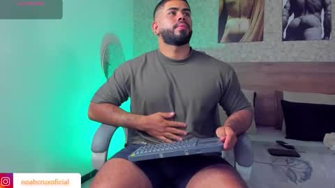 Noah online show from October 14, 8:27 pm