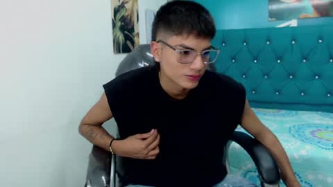 Snapshot of noha_scott chatting on January 7, 10:52 pm Noha Scott online show from January 7, 10:52 pm