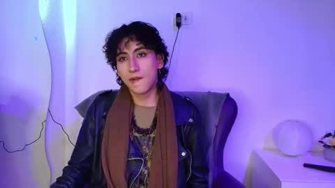 maxie online show from October 10, 3:55 am