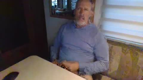 nomadfreedom online show from December 5, 1:06 pm