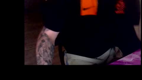 nostrezzzcum online show from March 28, 5:07 am