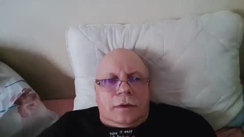 nukiss online show from November 10, 9:58 am