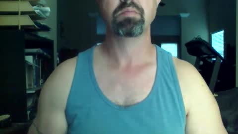 nvrenuff1979 online show from March 22, 12:32 pm