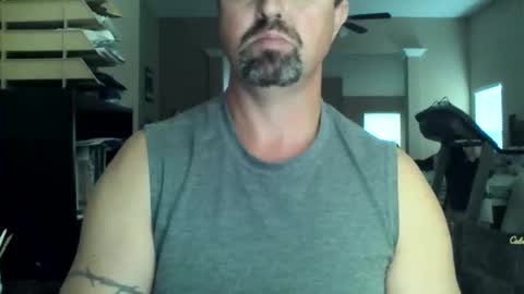 nvrenuff1979 online show from November 7, 12:52 pm