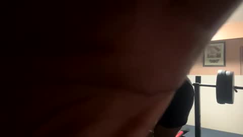 nycboy223 online show from January 18, 5:09 am