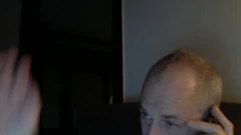 Snapshot of office_slr chatting on December 28, 2:33 am Officer online show from December 28, 2:33 am