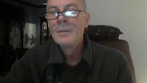 Snapshot of office_slr chatting on December 25, 4:33 am Officer online show from December 25, 4:33 am