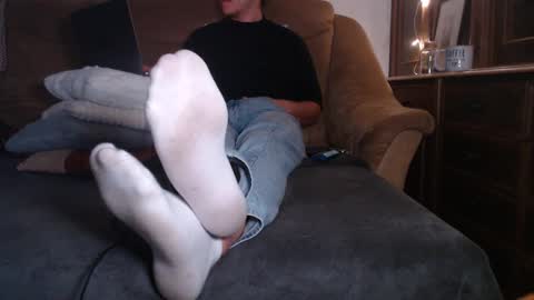 okayletschill online show from November 13, 12:26 am