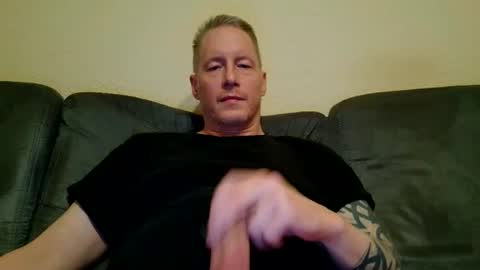 olavdelux online show from September 29, 9:32 pm