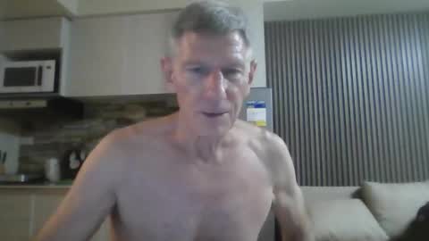 George online show from November 19, 1:22 pm