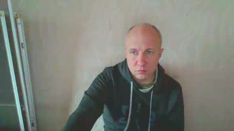 Snapshot of oleg365 chatting on January 2, 7:01 am figaro online show from January 2, 7:01 am