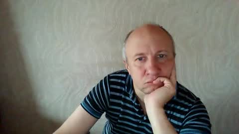 Snapshot of oleg365 chatting on October 14, 6:42 am figaro online show from October 14, 6:42 am