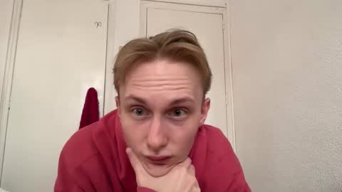 Oliver and Thomas online show from October 31, 2:42 pm