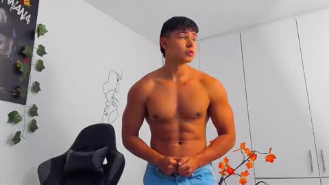 Oliver bray online show from January 10, 10:58 pm