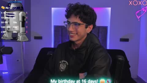 Snapshot of oliver_fast_ chatting on February 1, 4:03 am Oliver fast online show from February 1, 4:03 am