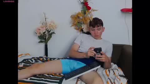 oliver online show from November 25, 2:46 am