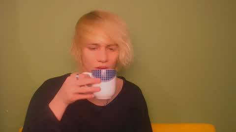 Oliver online show from December 31, 1:47 am