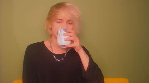 Oliver online show from January 27, 2:10 am