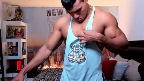 oliver_tommy online show from October 9, 2:33 pm