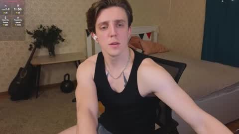 Snapshot of oliver_travis chatting on February 12, 10:59 pm Oliver Evans online show from February 12, 10:59 pm