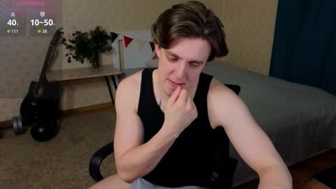 Oliver Evans online show from February 11, 3:44 am