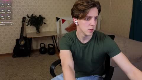 Snapshot of oliver_travis chatting on January 29, 10:11 pm Oliver Evans online show from January 29, 10:11 pm