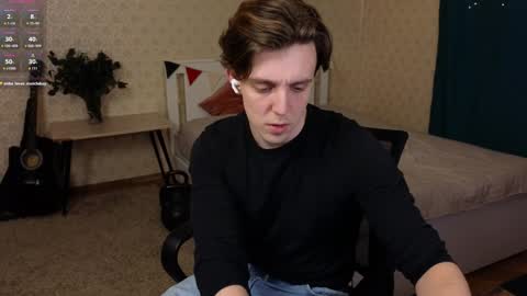 Snapshot of oliver_travis chatting on January 29, 12:22 am Oliver Evans online show from January 29, 12:22 am